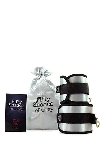 Esposas suaves 50 Sombras de Grey